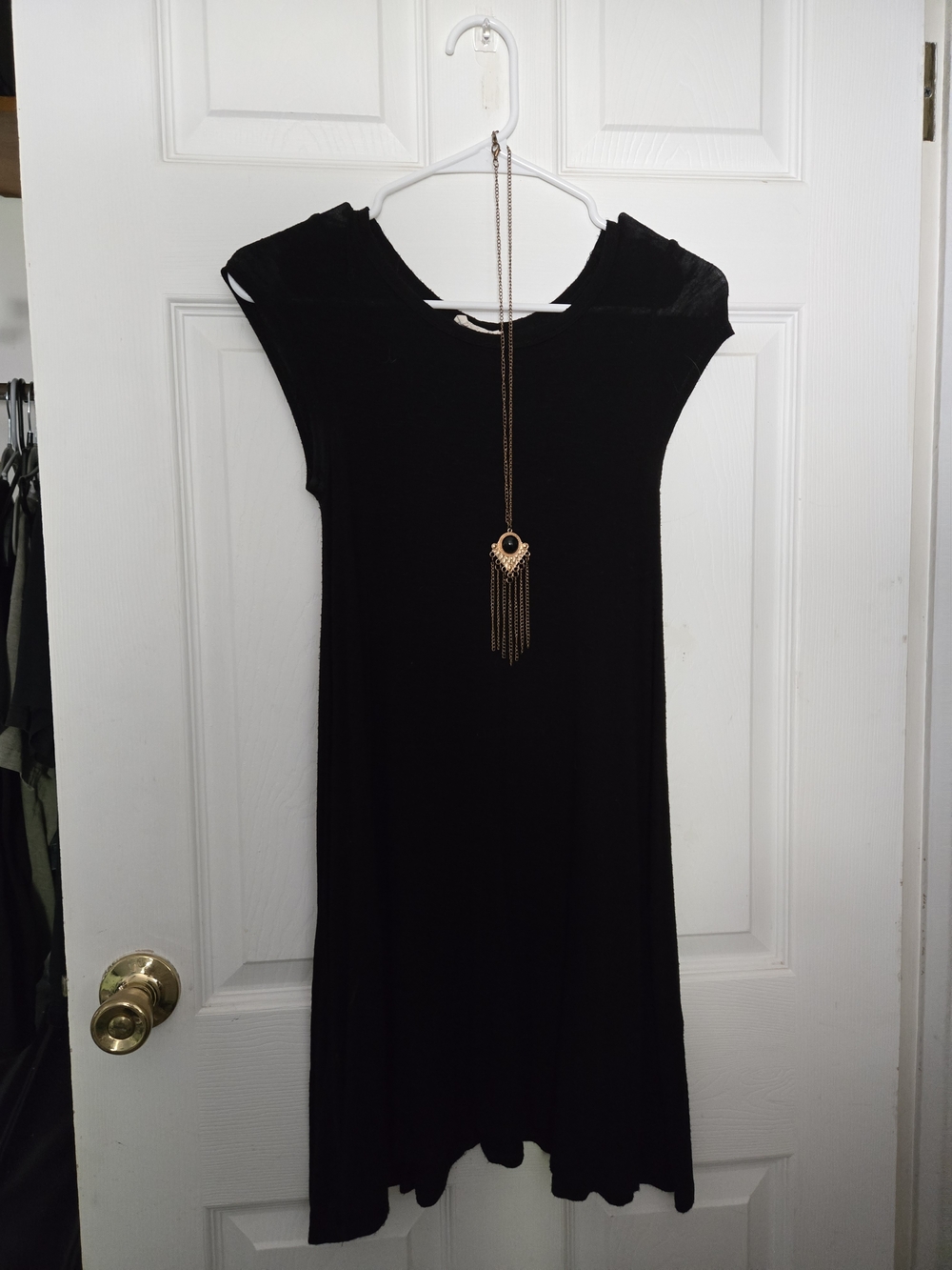 Pinc Black Midi Cap-Sleeve Dress